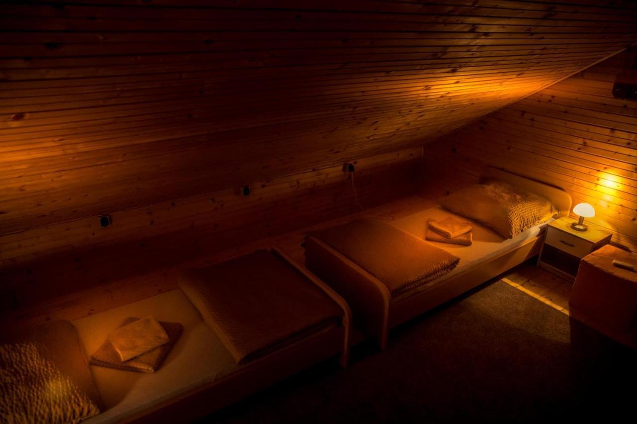 Kuca Za Odmor, Ferienhaus, Holiday Home Rugas Rahonca Kültér fotó