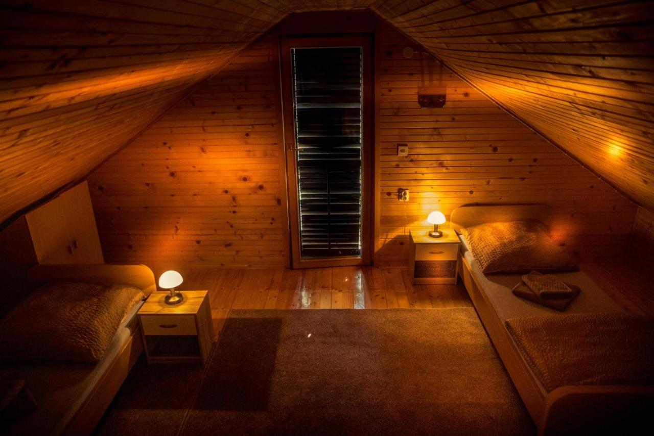 Kuca Za Odmor, Ferienhaus, Holiday Home Rugas Rahonca Kültér fotó