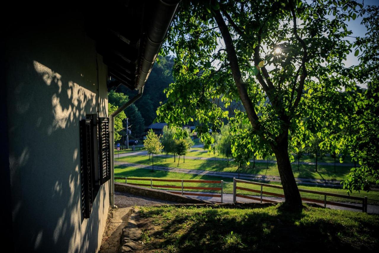 Kuca Za Odmor, Ferienhaus, Holiday Home Rugas Rahonca Kültér fotó