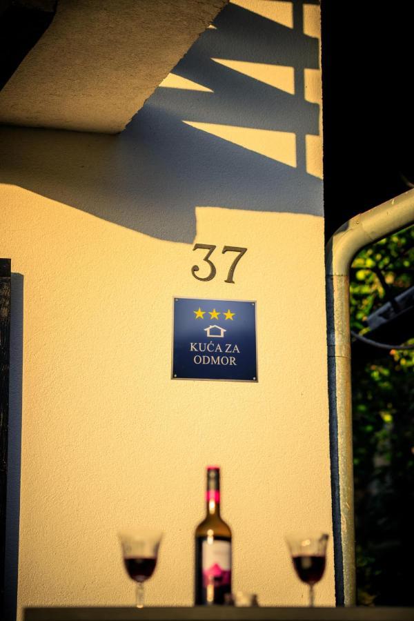 Kuca Za Odmor, Ferienhaus, Holiday Home Rugas Rahonca Kültér fotó