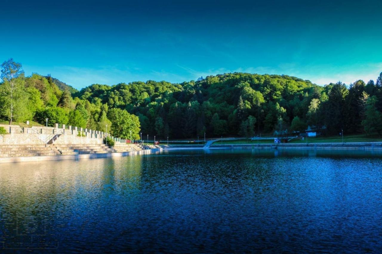 Kuca Za Odmor, Ferienhaus, Holiday Home Rugas Rahonca Kültér fotó
