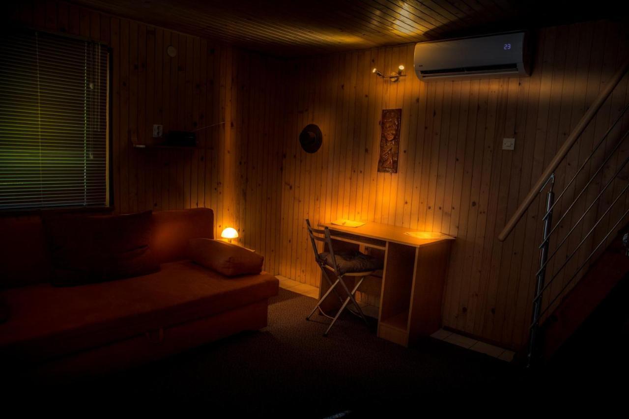 Kuca Za Odmor, Ferienhaus, Holiday Home Rugas Rahonca Kültér fotó
